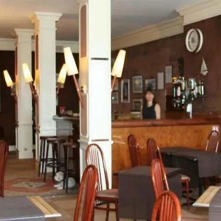 Normotel La Marine 76 호텔 Rives-en-Seine