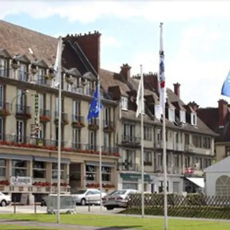 Normotel La Marine 76 Rives-en-Seine